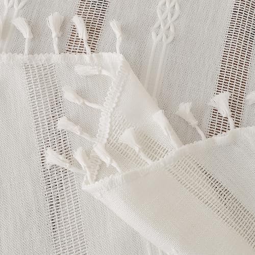 Gernaice Rustic Stripe Tablecloth - Elegant Design for Dining