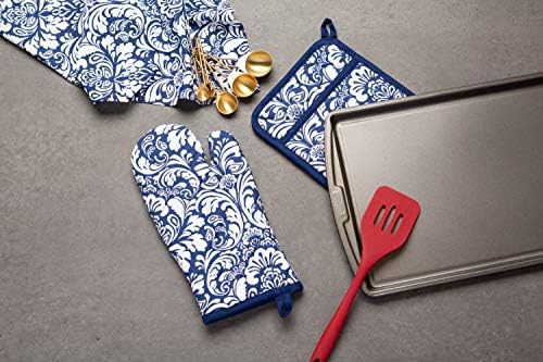 Cozy Kitchen Essentials Quilted Mitt Potholder Set