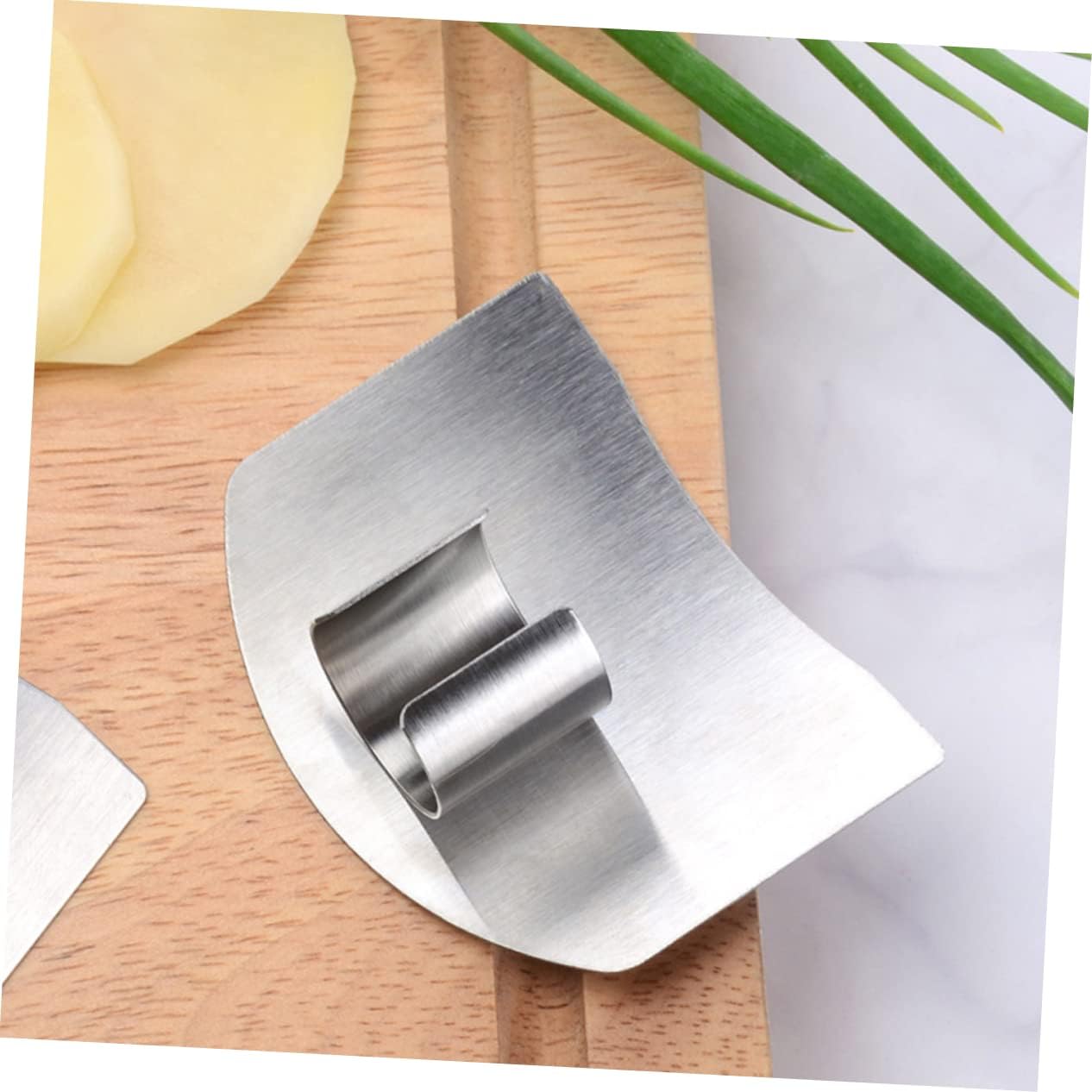 Safe Kitchen Protector for Fingers Cooking Tips
