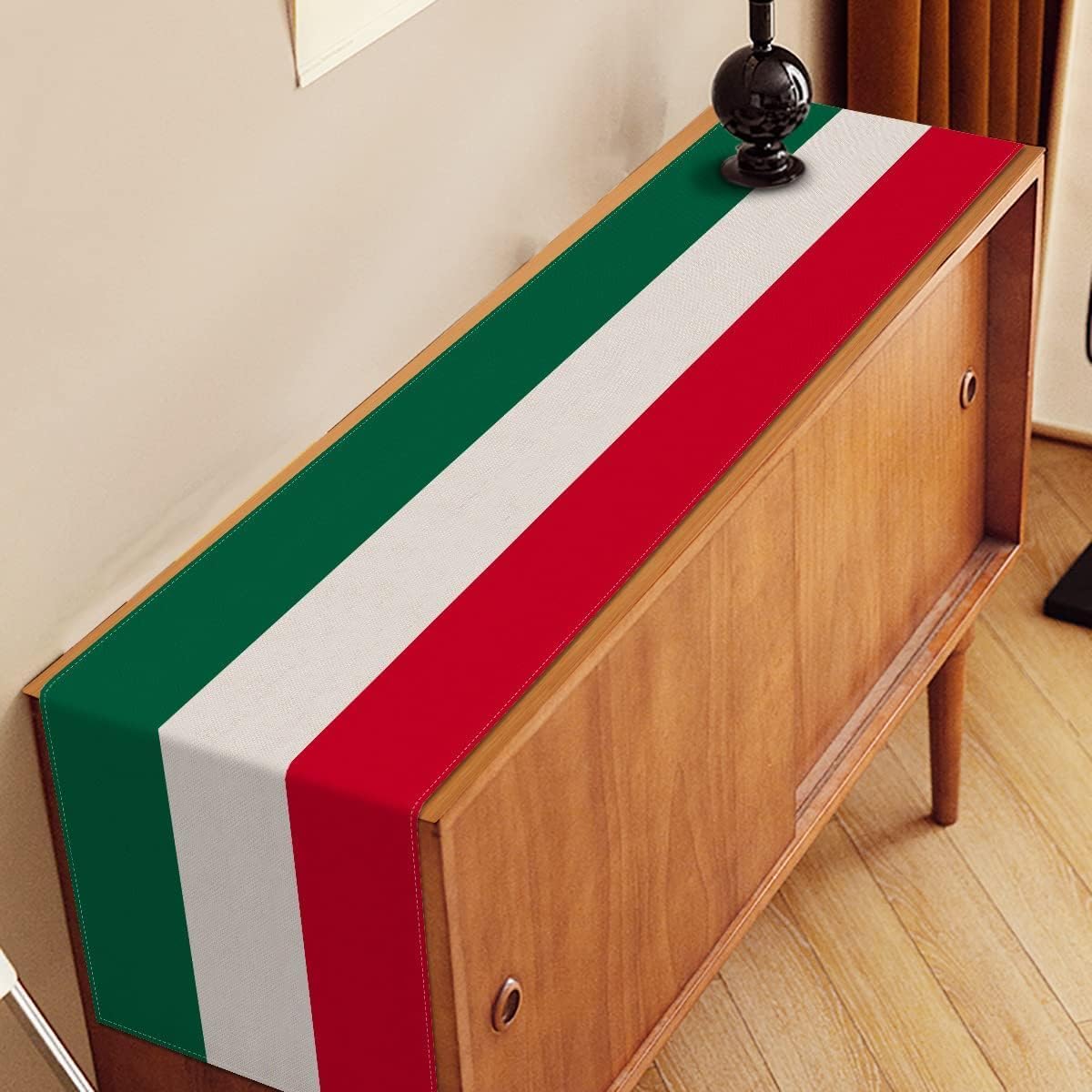 Nepnuser Italian Table Runner