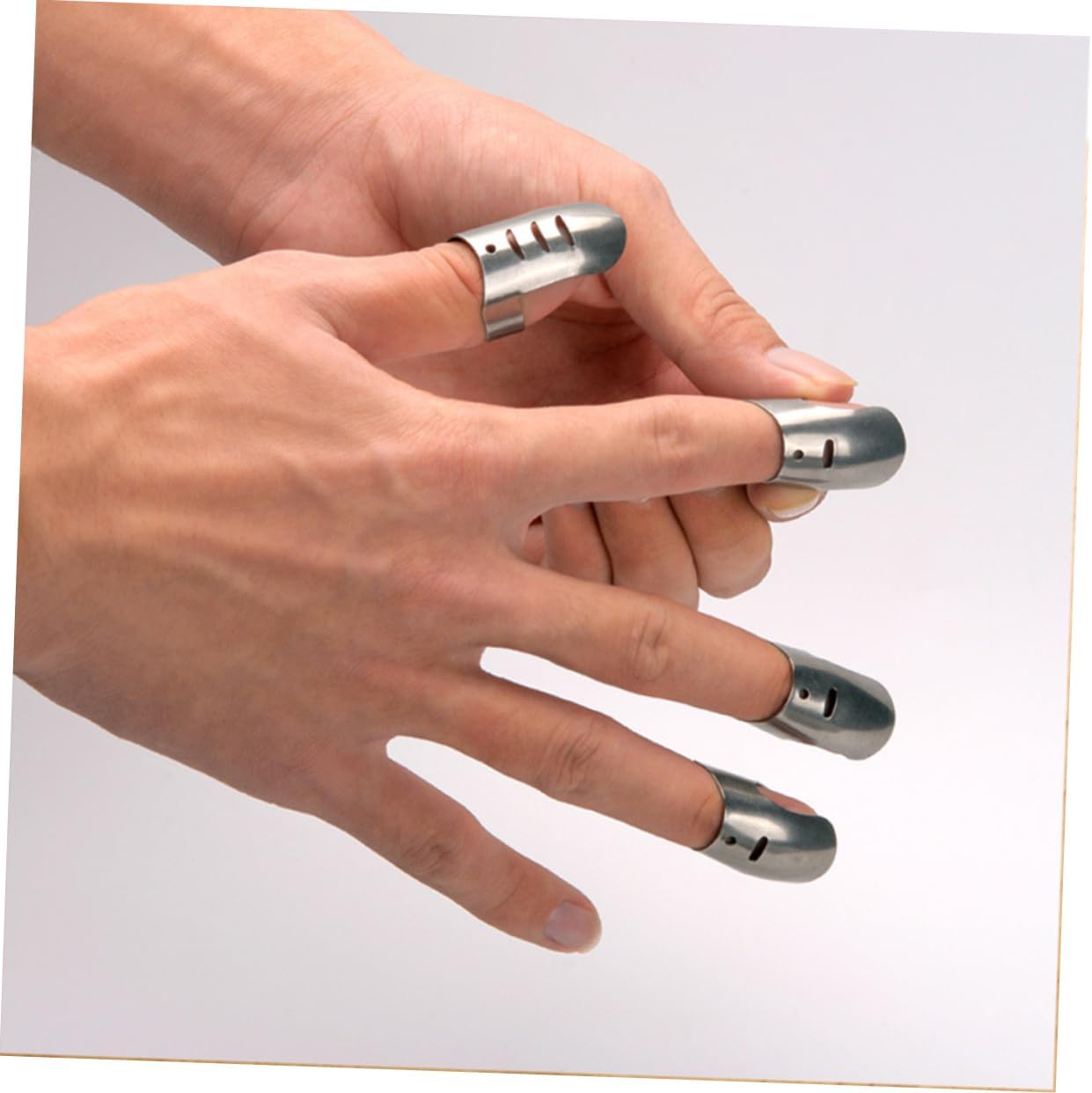 Alipis 4-Piece Stainless Steel Finger Protectors for Safe Kitchen Use