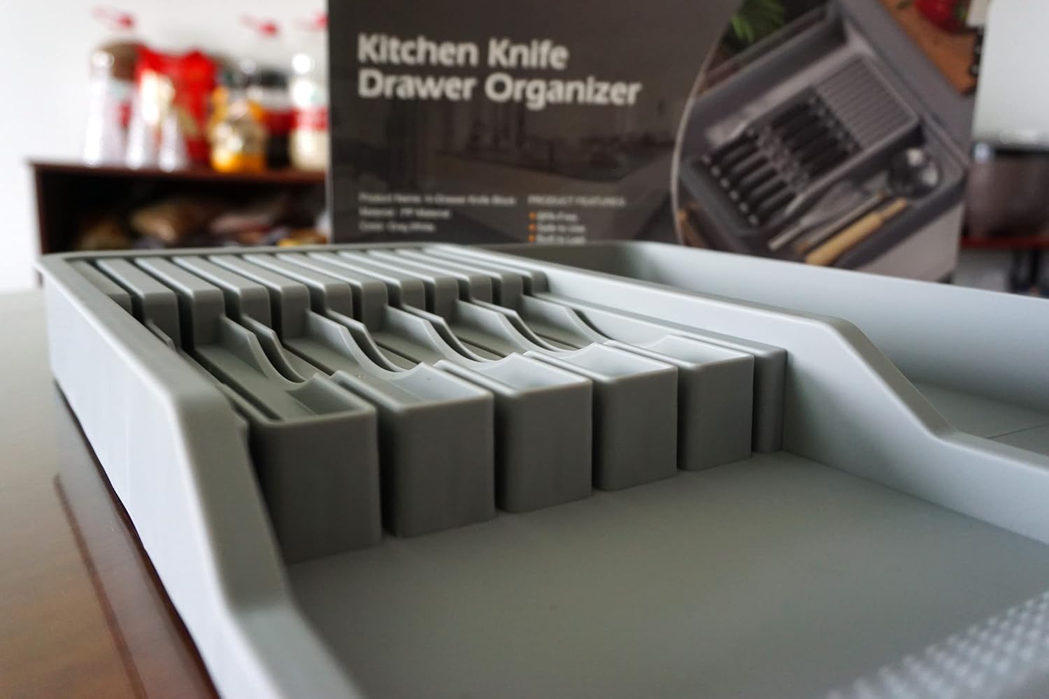 11-Knife Expandable Knife Holder Validates Kitchen Storage Needs