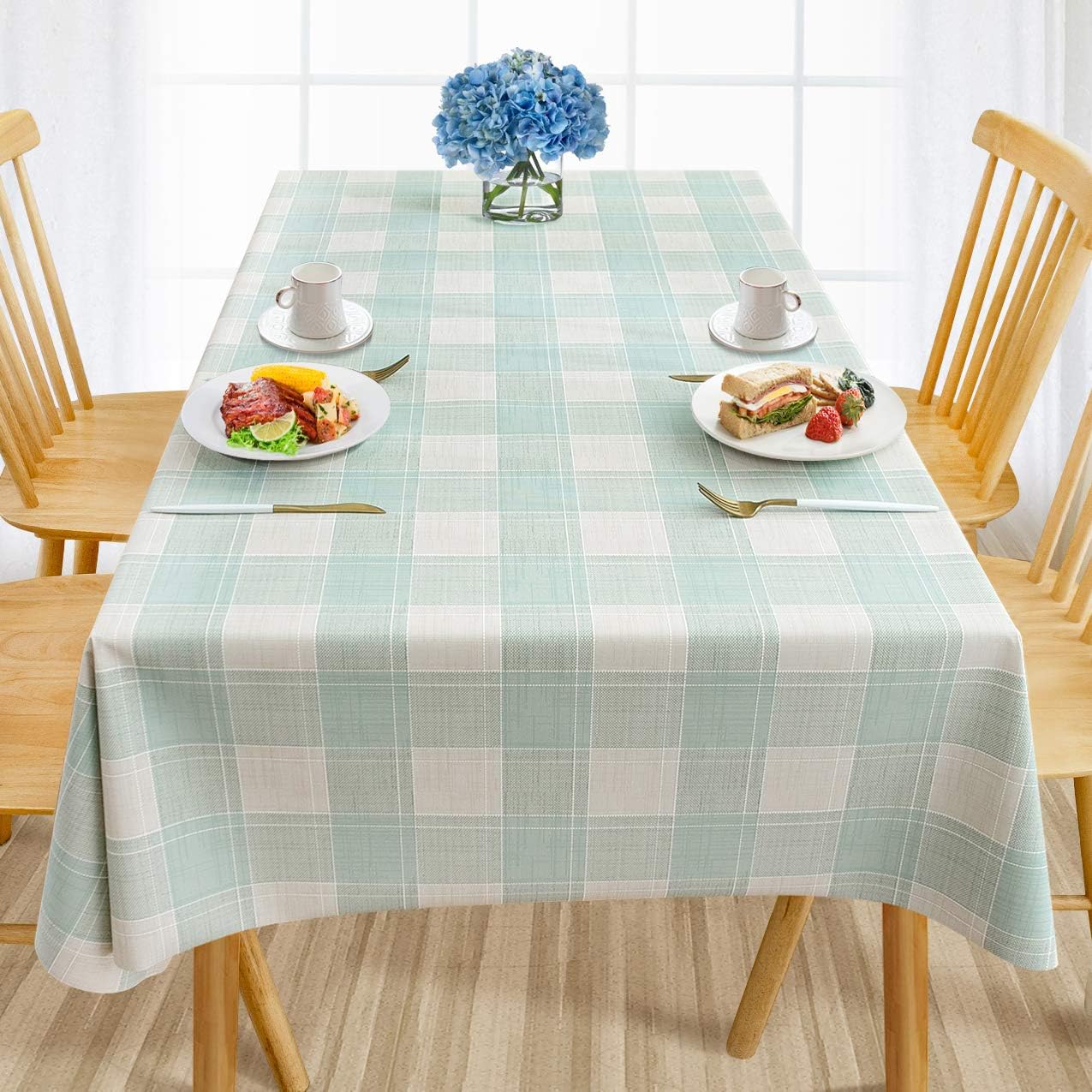 Elegant Green Checkered Tablecloth for Kitchen Dining