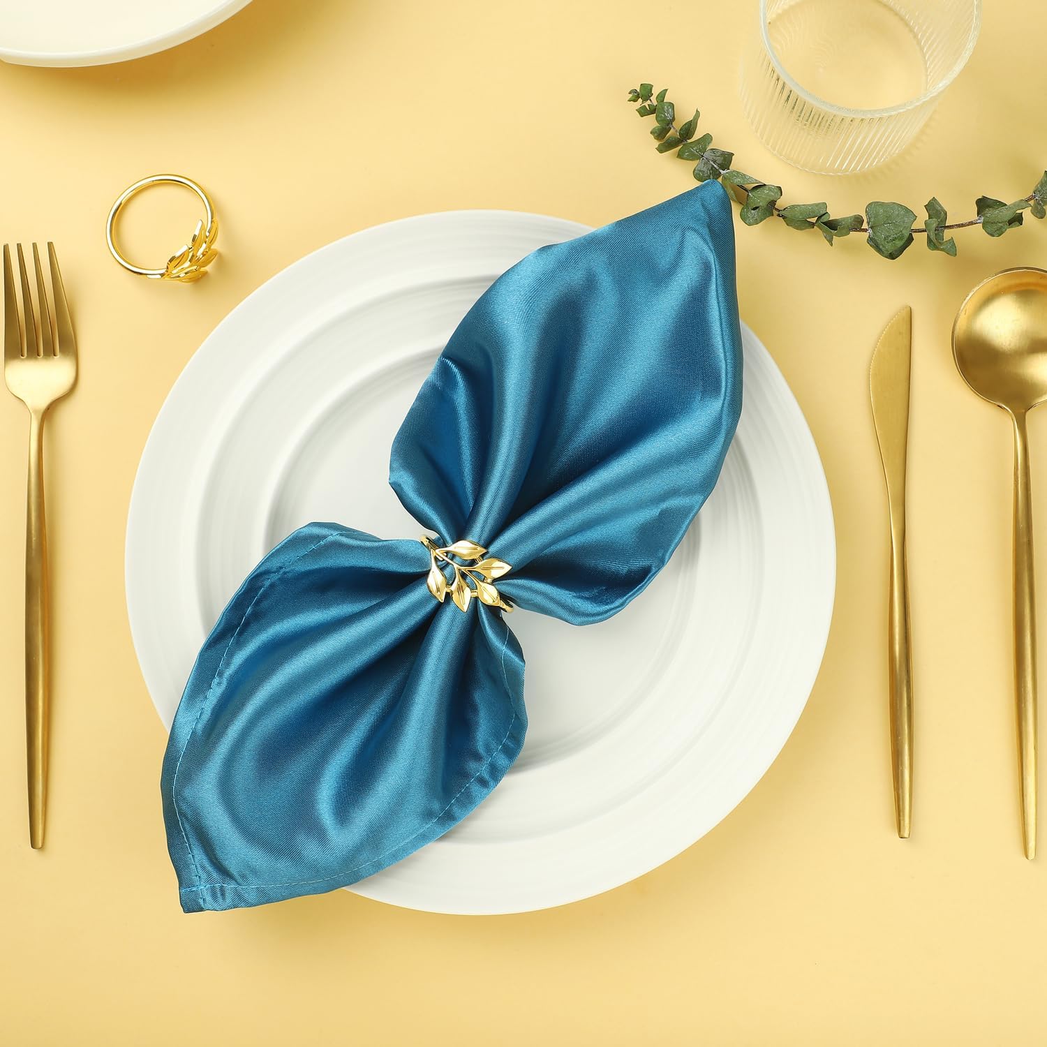 Monkkino Gold Napkin Rings