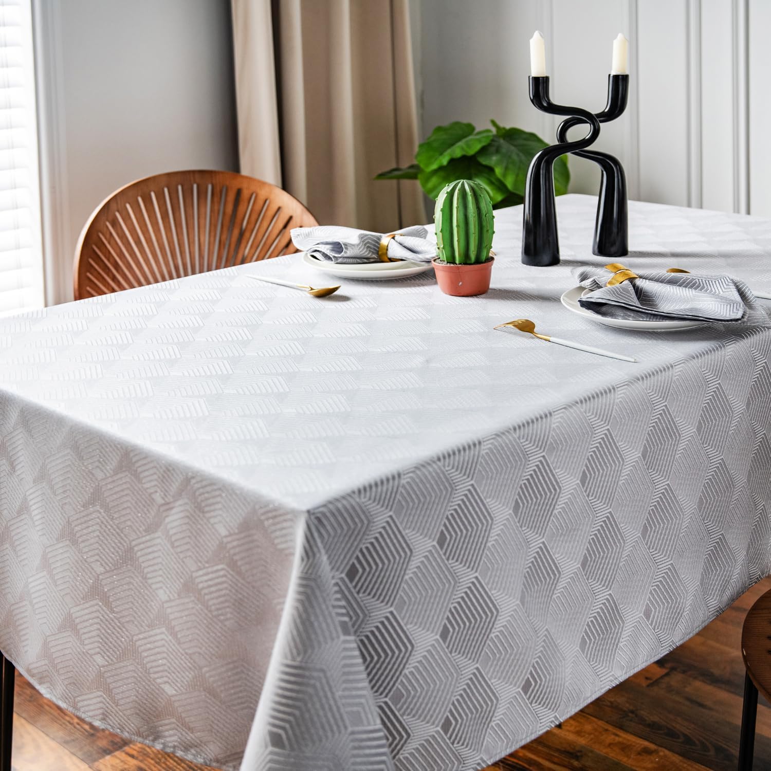 GOLD SAIL - Geometric Grey Tablecloth