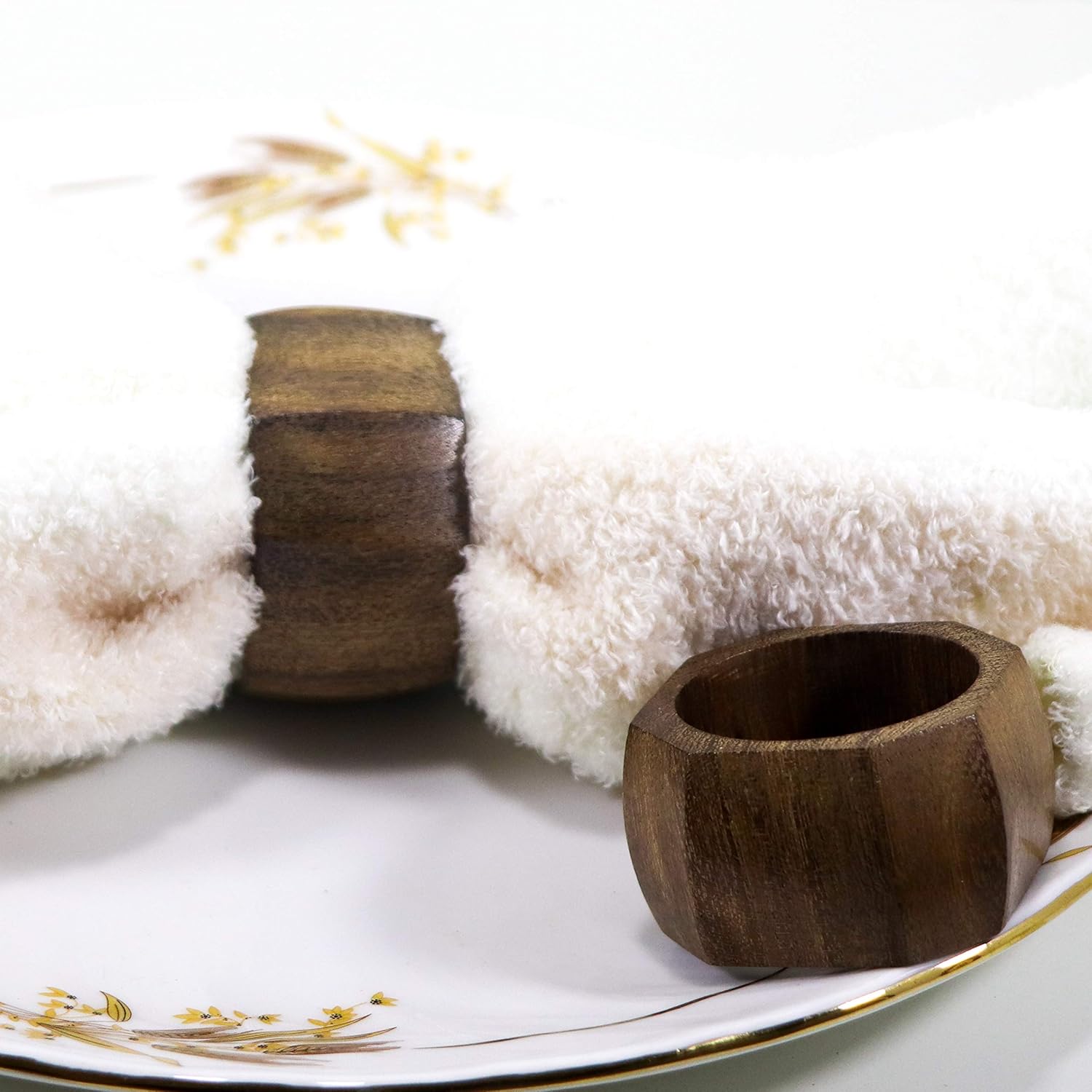 The Des knight Napkin Rings