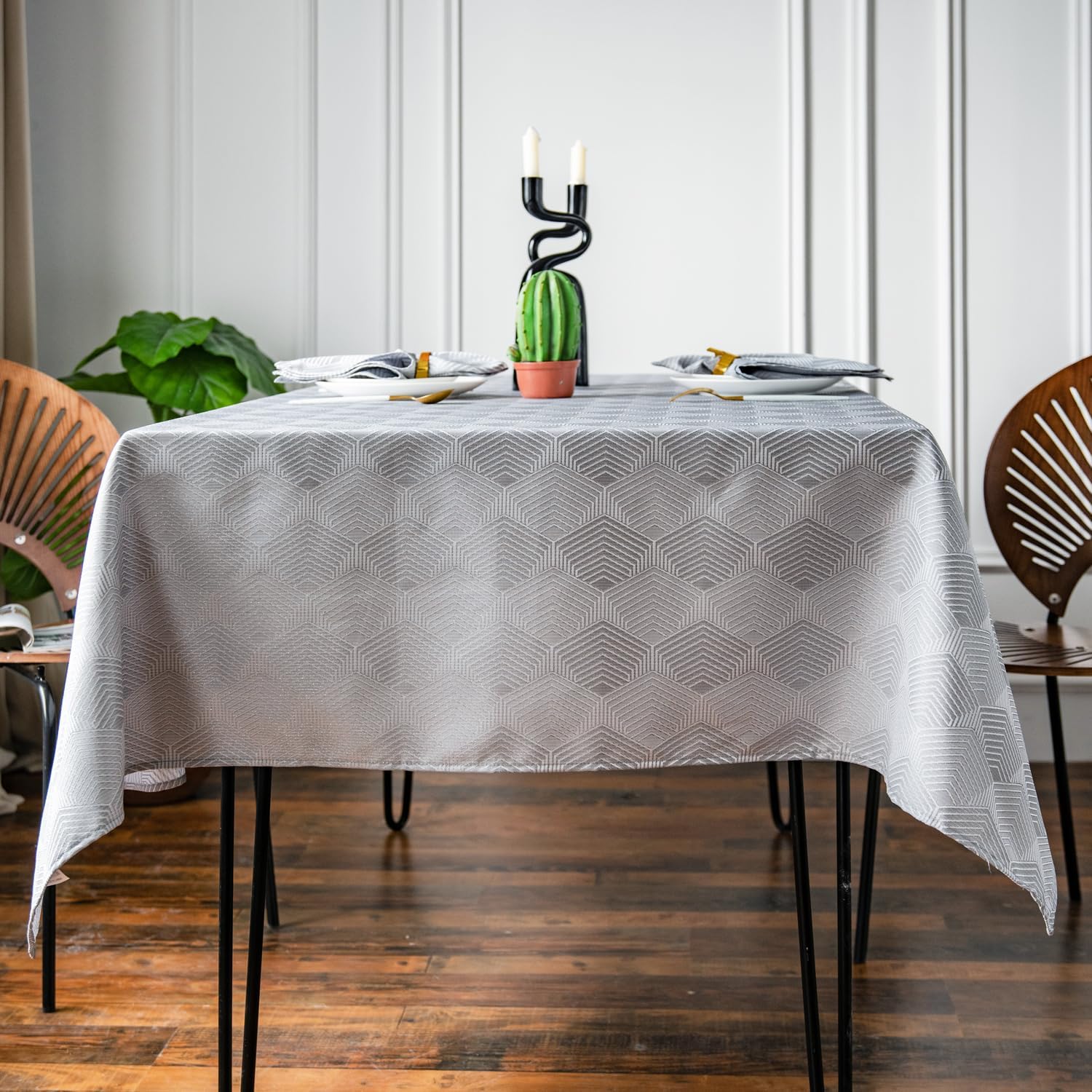 GOLD SAIL - Geometric Grey Tablecloth