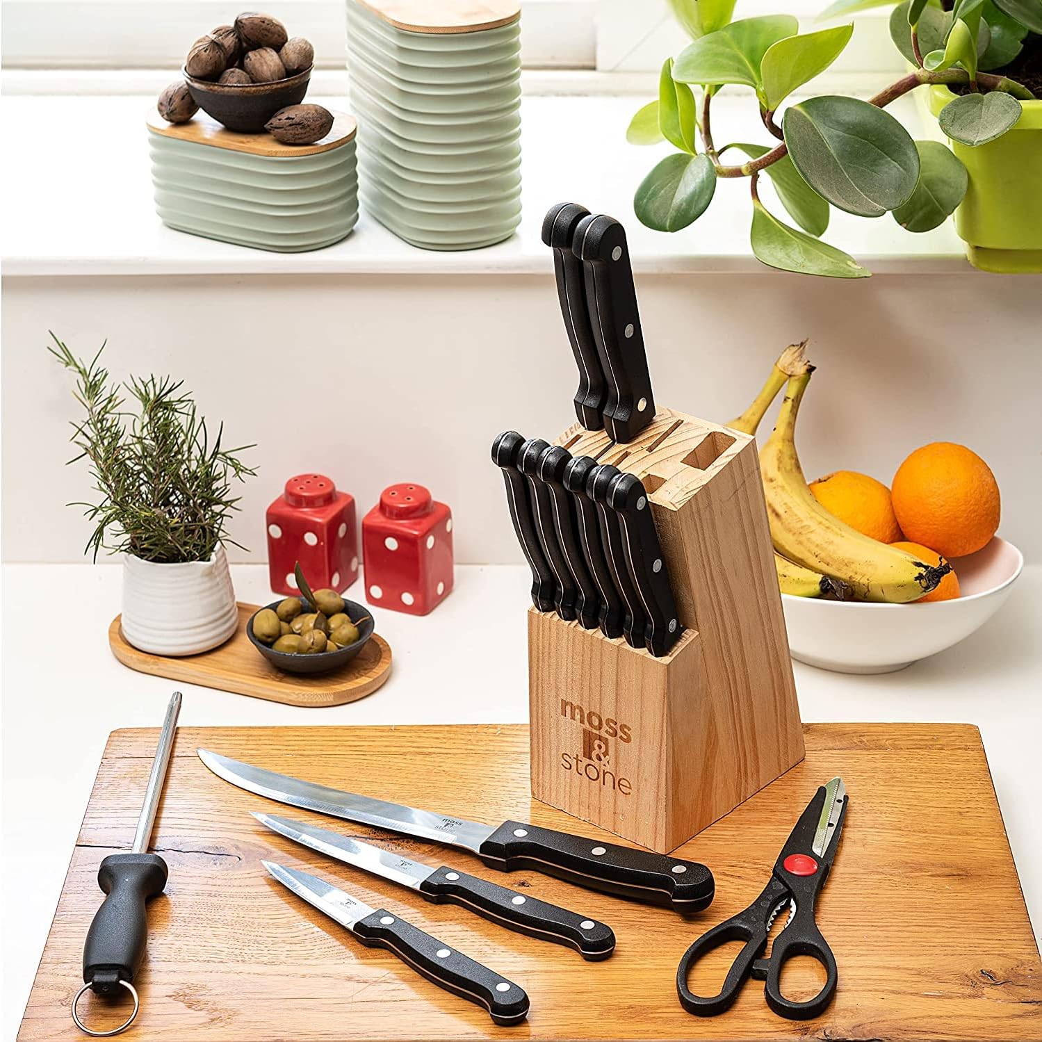 Sturdy 14-Piece knives set with premium stainless steel blades