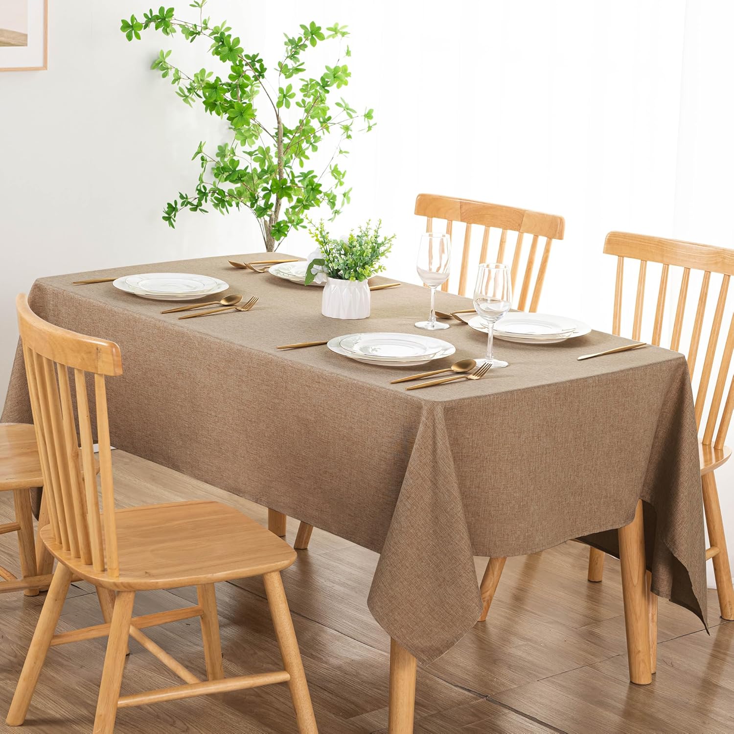 Easy to Care Durable Rectangle Tablecloth for Kitchen Dining