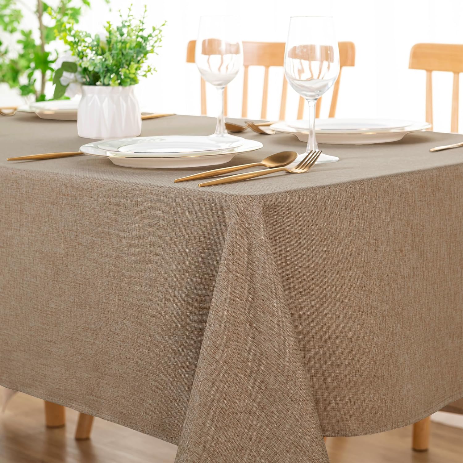 Easy to Care Durable Rectangle Tablecloth for Kitchen Dining
