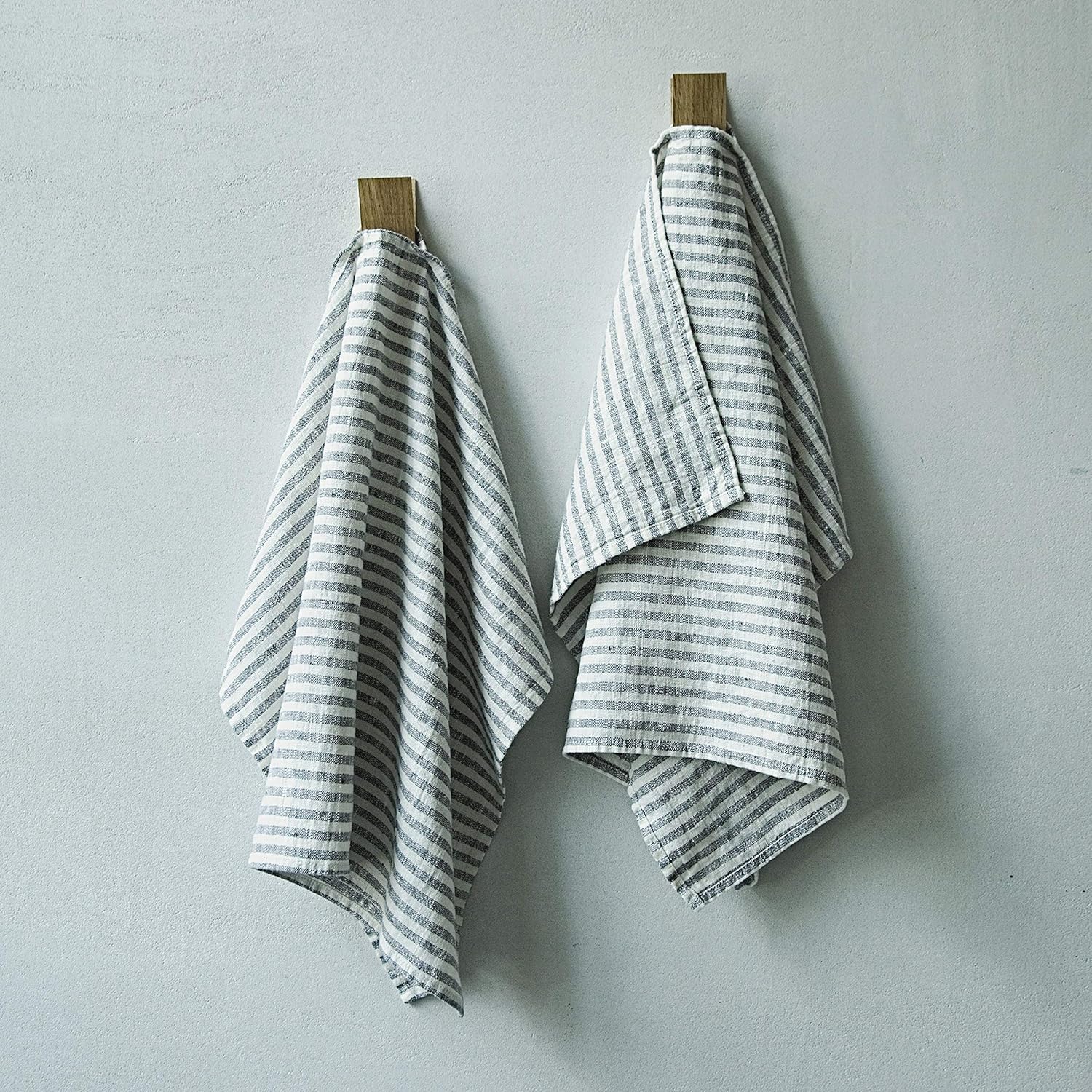 Set of 2 Graphite Linen Tea Towels 18 x 26